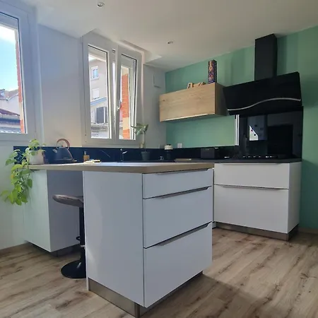Appartement Magnifique Avec Terrasse Au Centre